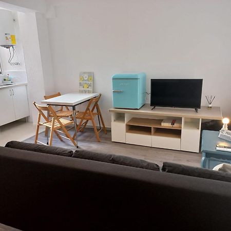 Apartamentos Centricos A 10 Min De La Playa Алмерия Екстериор снимка