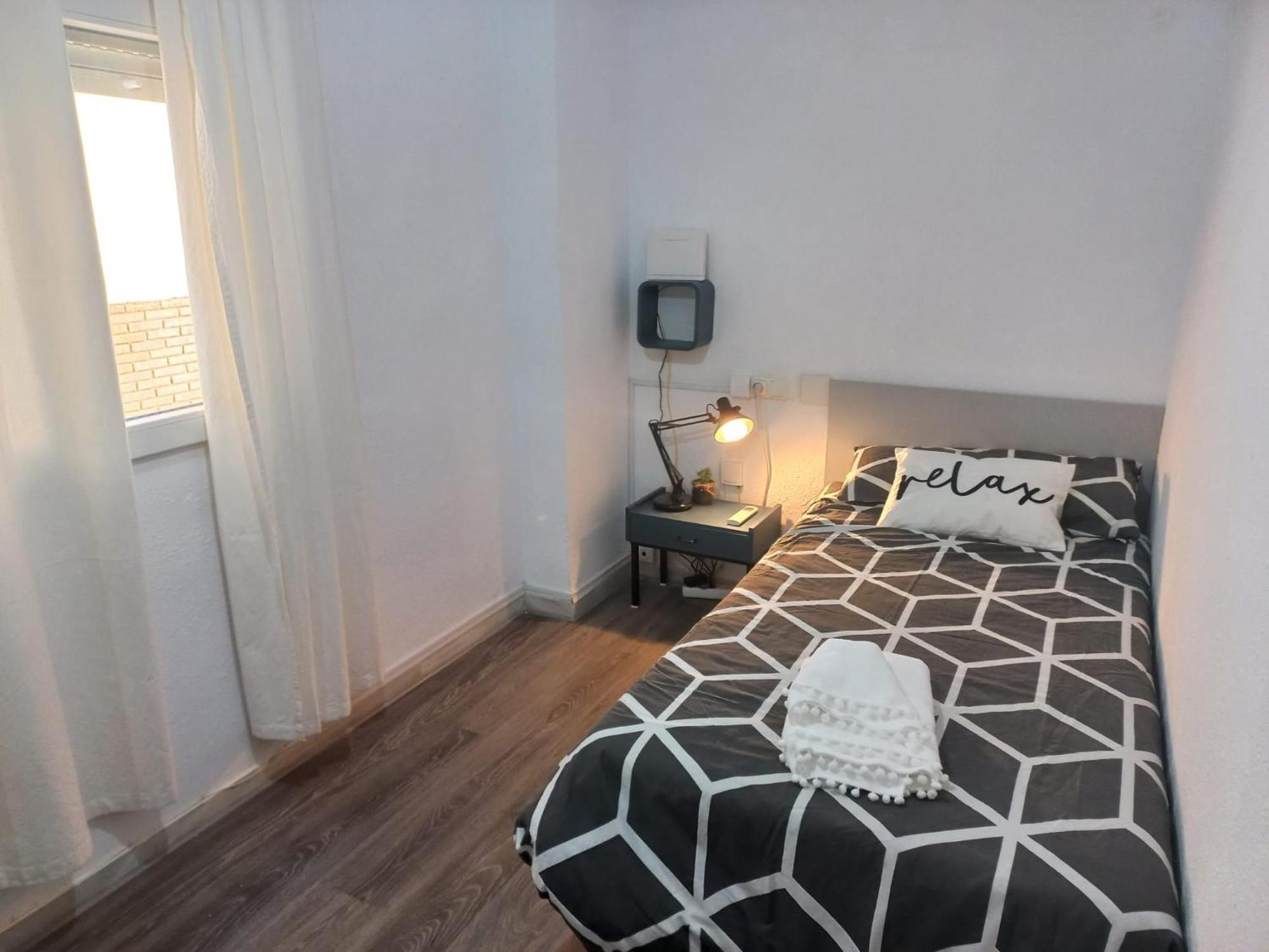 Apartamentos Centricos A 10 Min De La Playa Алмерия Екстериор снимка
